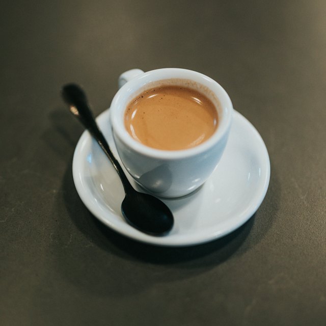 Espresso in weißer Tasse